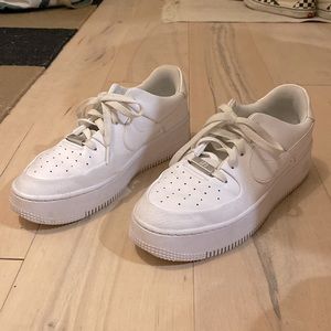 *Spring Sale* Nike Air Force 1 women's SZ 10